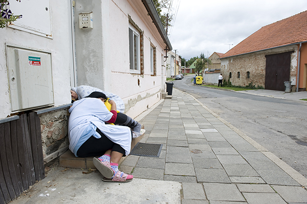 TŘETÍ ZÁŘÍ - soutěž v chytání lelků (foto Martin Hlavica)